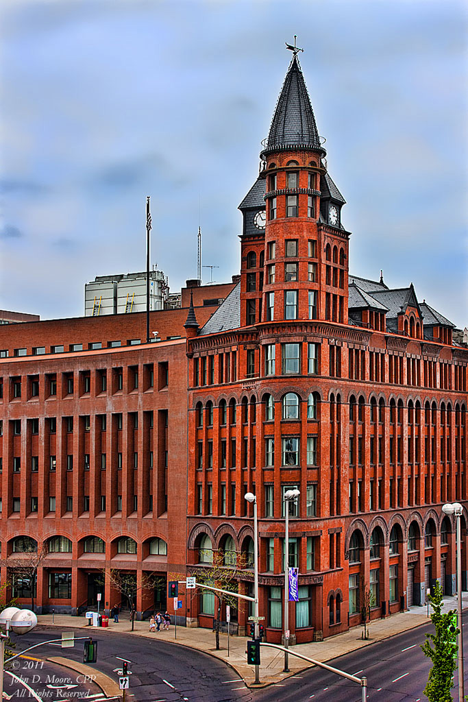 Spokane's Cowles Building (center).