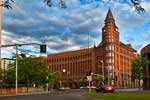 Cowles Building (center), on Spokane's west Riverside Avenue