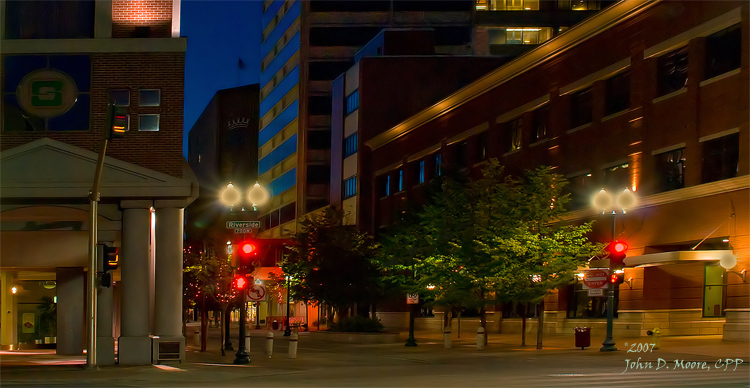 A northbound look at the eastern edge of the W 700 block of Riverside.    Spokane, Washington