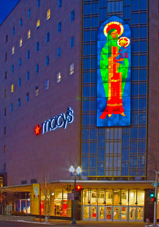 Macys holiday decorations, Main and Post