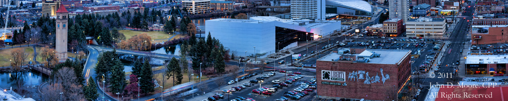 A panoramic sunset view to the northeast, from the rooftop of the Chase bank building