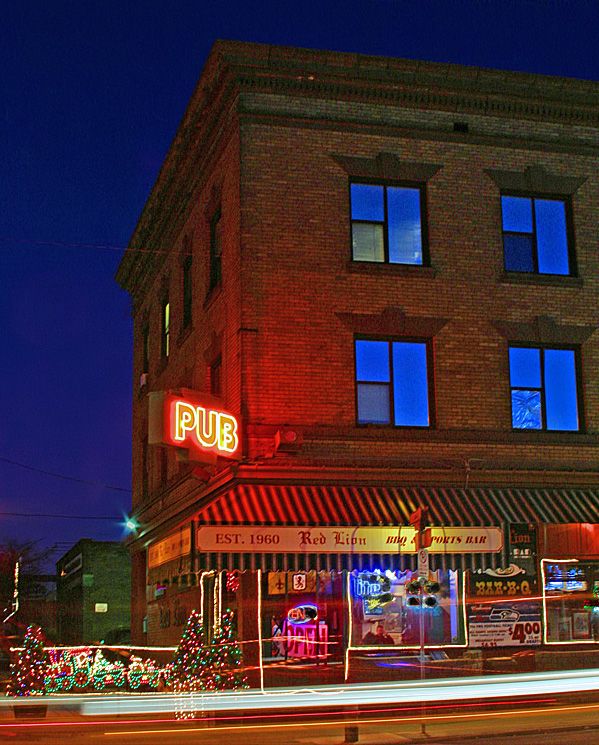 Red Lion BBQ Sports Bar, Main and Division, Spokane, Washington, Night