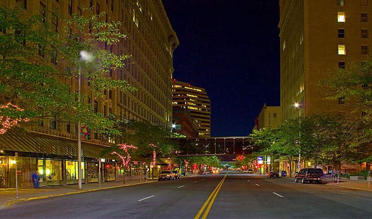 A slow night on Riverside,  Spokane, Washington